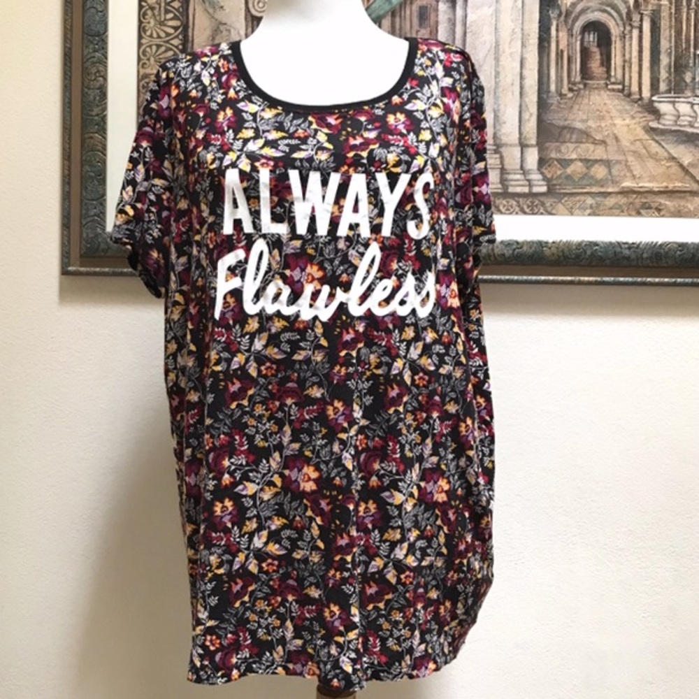Divided Floral Tee Floral Size M